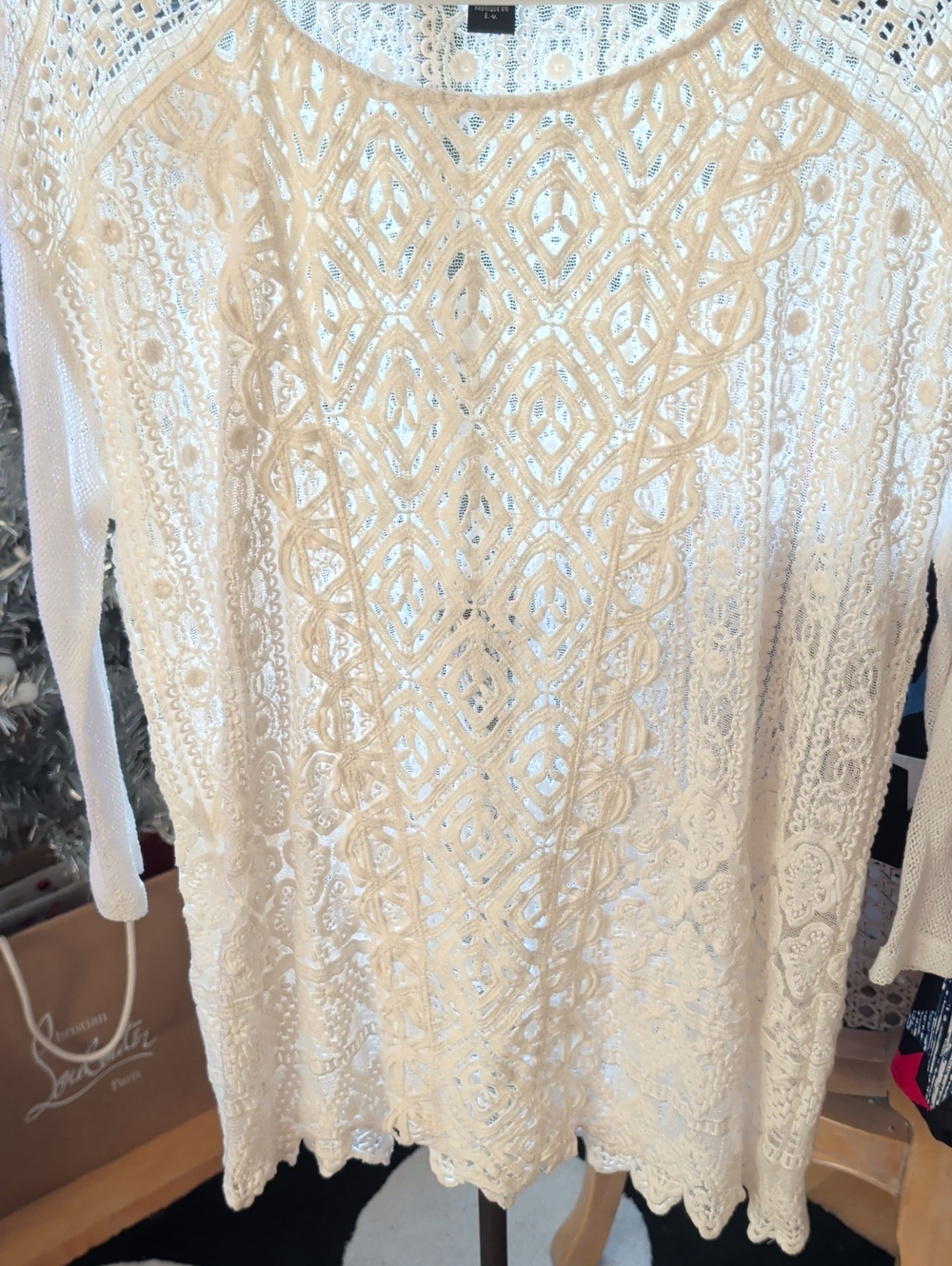 Black Label White Crochet Lace Top with Floral Openwork